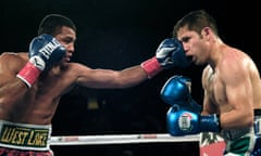 Carlos Cuadras, Roman Gonzalez<br>Roman Gonzalez, left, of Nicaragua, lands a punch on Mexican champion Carlos Cuadras during a WBC super flyweight championship boxing match, Saturday, Sept. 10, 2016, in Inglewood, Calif. Gonzalez won a world championship in his fourth weight class, taking a unanimous decision over Cuadras to claim the WBC 115-pound title belt. (AP Photo/Richard Vogel)