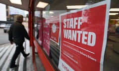 UK job vacancies hit record high while wages rise<br>epa09417764 A supermarket advertising staff wanted in London, Britain, 17 August 2021. Job vacancies have risen sharply across the UK as the labour market continues to rebound following the coronavirus pandemic. EPA/ANDY RAIN