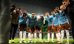 Romelu Lukaku addresses teammates in March before the friendly against England