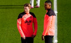 Kevin De Bruyne and Manuel Akanji take part in training.