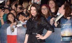 Author Stephenie Meyer with Twilight fans at a movie premiere.