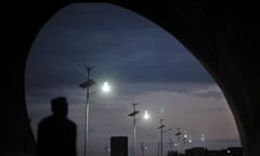 Wind-powered street lamps