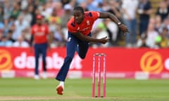 Jofra Archer bowls for England.