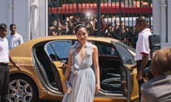 ‘Crazy Rich Asians’ Film - 2018<br>No Merchandising. Editorial Use Only. No Book Cover Usage Mandatory Credit: Photo by Sanja Bucko/Warner Bros/Kobal/REX/Shutterstock (9641065ce) Constance Wu as Rachel Chu ‘Crazy Rich Asians’ Film - 2018