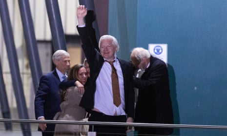 Julian Assange arrives in Canberra this evening. With him are his wife Stella (hugging Assange’s Australian lawyer Jennifer Robinson), his father John Shipton (at right) and his US lawyer Barry Pollack.