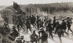 British troops and tanks advancing, France, 1918.