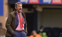 Phil Brown gives instructions to his players during Southend’s goalless draw at home to Crawley in his first match back at the club.