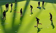 Everton warm up  before the pre-season friendly at Bolton.