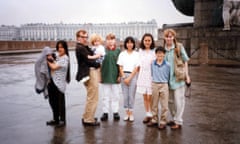Woody Allen and Mia Farrow In Leningrad With children Satchel, Lark, Dylan, Fletcher, Daisy And Soon Yi, Moses. Credit: 1605726Globe Photos/MediaPunch<br>TRFGGK Woody Allen and Mia Farrow In Leningrad With children Satchel, Lark, Dylan, Fletcher, Daisy And Soon Yi, Moses. Credit: 1605726Globe Photos/MediaPunch
