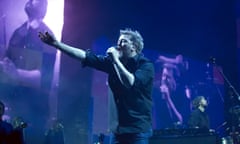 Crumpled puz-quizzer ... Guy Garvey with Elbow at the SSE Hydro, Glasgow.