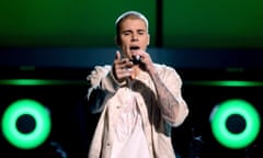 2016 Billboard Music Awards - Show<br>LAS VEGAS, NV - MAY 22: Recording artist Justin Bieber performs onstage during the 2016 Billboard Music Awards at T-Mobile Arena on May 22, 2016 in Las Vegas, Nevada. (Photo by Kevin Winter/Getty Images)