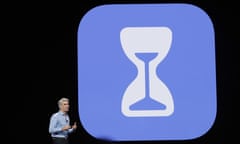 Craig Federighi, Apple's senior vice president of Software Engineering, speaks about screen time during an announcement of new products at the Apple Worldwide Developers Conference Monday, June 4, 2018, in San Jose, Calif. (AP Photo/Marcio Jose Sanchez)