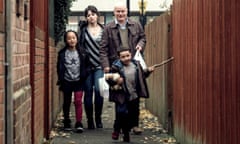 Briana Shann, Hayley Squires, Dave Johns and Dylan McKiernan in I, Daniel Blake (2016).