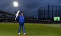 Jason Roy acknowledges the crowd's applause for his innings of 162.