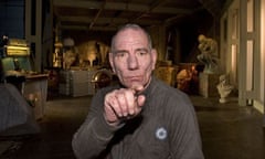 Pete Postlethwaite