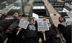 Members&#32;of&#32;the&#32;Unite&#32;union&#32;protest&#32;as&#32;MPs&#32;grill&#32;bankers