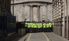 Police use the ‘potentially dangerous practice of “kettling” or corralling’ protesters