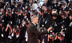 George Clooney and photographers in Venice Film Festival, 2007