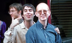 LIAM GALLAGHER WITH ALAN MCGEE OUTSIDE RONNIE SCOTTS,  LONDON, BRITAIN -  JUL 1997