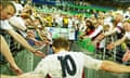 Jonny Wilkinson is congratulated by England fans 