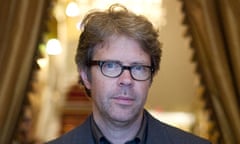 Jonathan Franzen reunited with his glasses