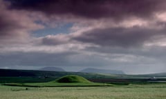 The neolithic burial mound of Maeshowe, Orkney 