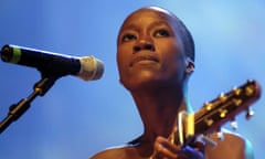 Rokia Traore performs Ka Moun Kè