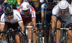 Tour de France 2013: Mark Cavendish pipped to stage 12 win by Marcel Kittel - video