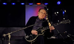 Les Paul, guitarist