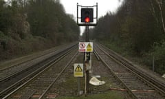 red signal shawford station