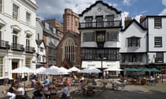 Eating in the cathedral close in Exeter