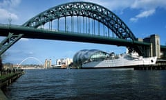 Newcastle upon tyne with tyne bridge