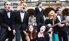 Fringe Performers Take To Edinburgh's Royal Mile