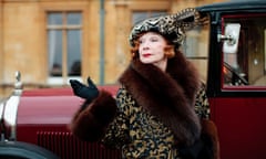 Shirley MacLaine downton