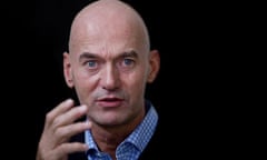 Pim Fortuyn dutch politician assassinated in 2002