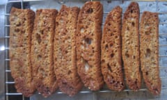 Banana, sesame and oat biscotti.