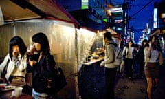 Street food in Seoul's Gangnam district