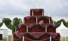 Hampton Court Palace flower show 25 birthday cake