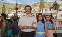 Meet the Escobars … Wagner Moura and Paulina Gaitan in Narcos.