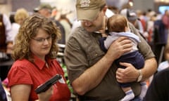 NRA convention, Kentucky, 2008, Glock pistol