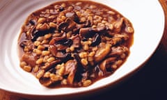 A little brown stew of mushrooms and spelt