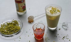 Drinks: pistachio lassi