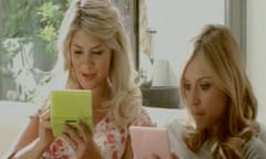 Fearne Cotton and Holly Willoughby in Nintendo DS ad