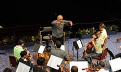 Daniel Barenboim conducting the West-Eastern Divan Orchestra