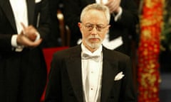 JM Coetzee with his Nobel prize