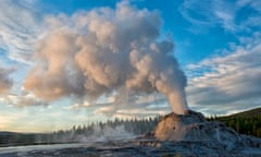 Castle Geyser erupting