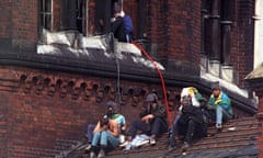 Rioting prisoners at Strangeways, 1990