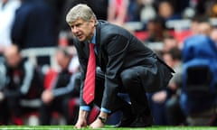 Arsène Wenger has problems with wages