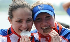 Keri-Ann Payne and Cassie Patten show off their medals