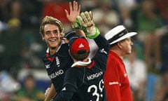 England's Stuart Broad celebrates a dismissal with team-mate Eoin Morgan 